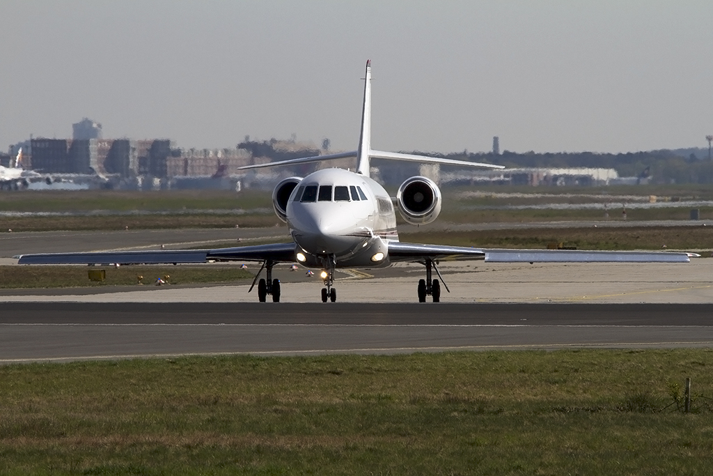 NetJets, CS-DFG, Dassault, Falcon 2000EX, 19.04.2015, FRA, Frankfurt, Germany 





