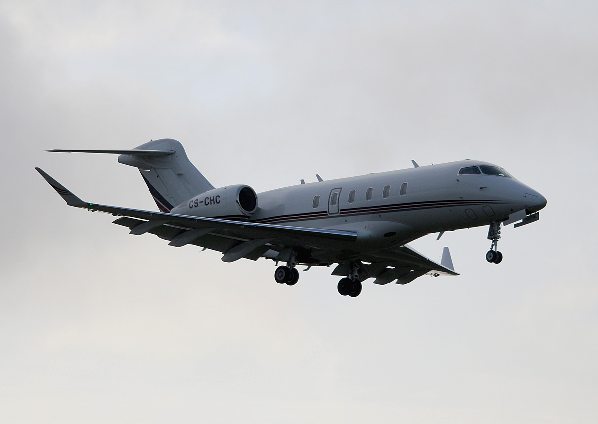 NetJets Europe, BD 100-1A10 Challenger 350, CS-CHC, TXL, 14.04.2017