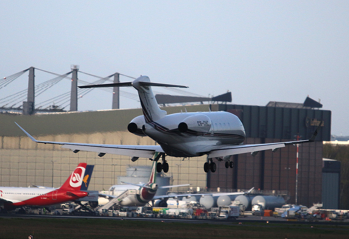 NetJets Europe, BD 100-1A10 Challenger 350, CS-CHC, TXL, 14.04.2017