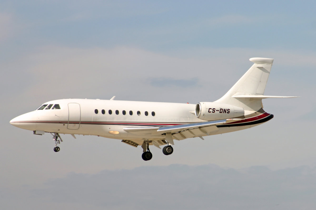 NetJets Europe, CS-DNS, Dassault Falcon 2000, msn: 139, 27.März 2006, ZRH Zürich, Switzerland.