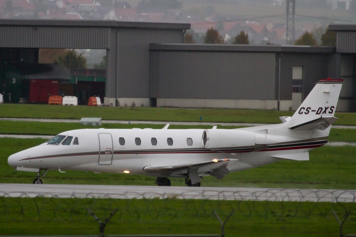 NetJets Europe, CS-DXS, Hawker-Beechcraft, 800 XPi, 12.09.2014, STR-EDDS, Stuttgart, Germany 