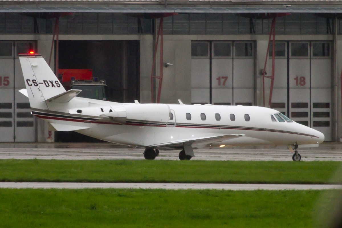 NetJets Europe, CS-DXS, Hawker-Beechcraft, 800 XPi, 12.09.2014, STR-EDDS, Stuttgart, Germany 