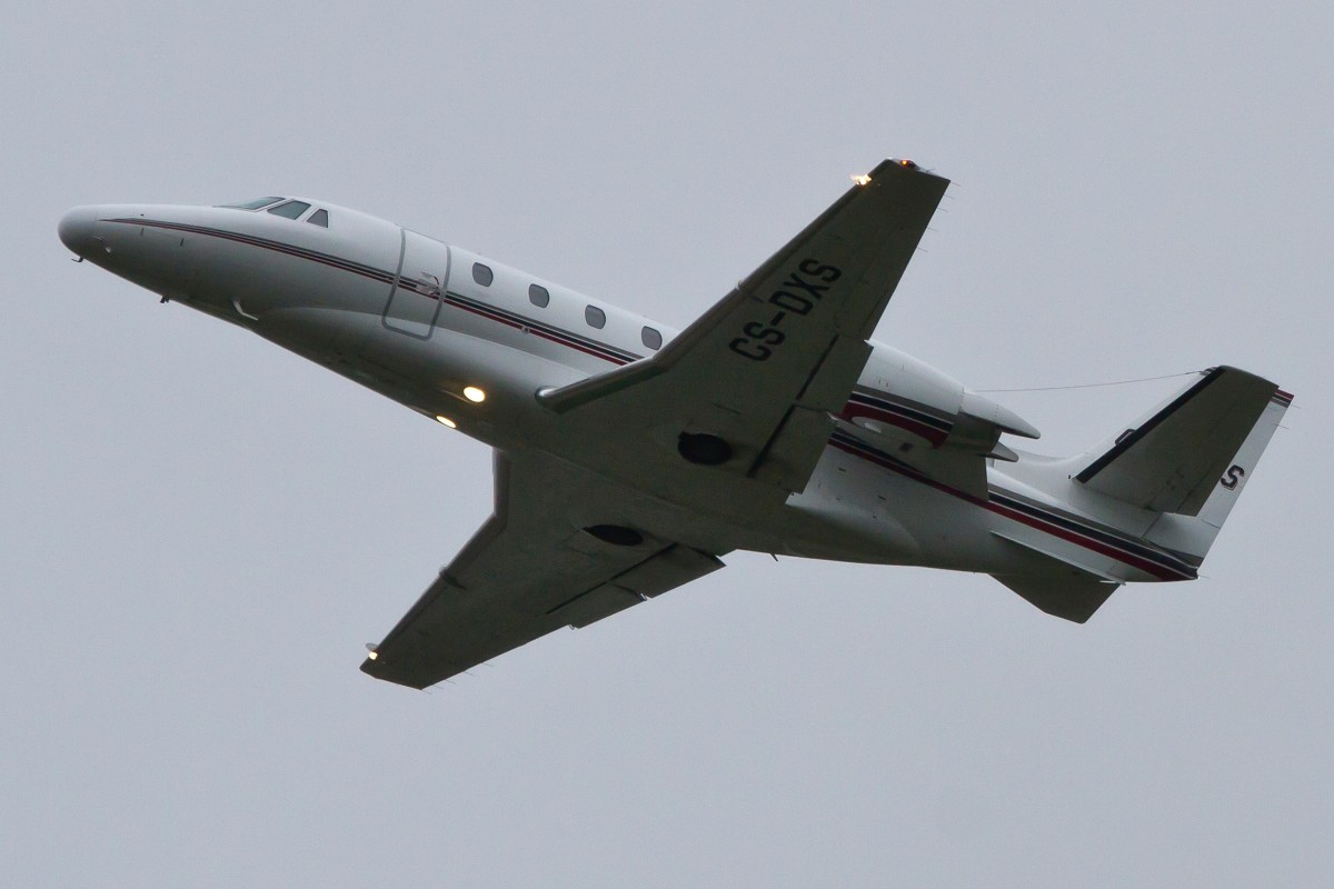 NetJets Europe, CS-DXS, Hawker-Beechcraft, 800 XPi, 12.09.2014, STR-EDDS, Stuttgart, Germany 