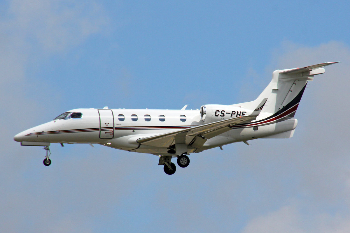 NetJets Europe, CS-PHE, Embraer EMB-505 Phenom 300, 20.Mai 2017, FRA Frankfurt am Main, Germany.