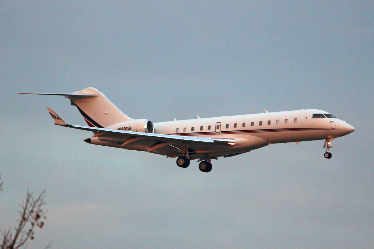 NetJets, N184QS, Bombardier Global 6000, msn: 9648, 21.Januar 2019, ZRH Zürich, Switzerland.