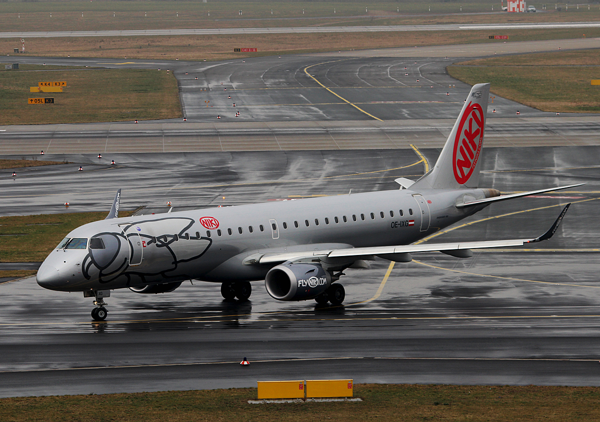 Niki ERJ-190-100LR OE-IXG bei der Ankunft in Dsseldorf am 10.03.2015