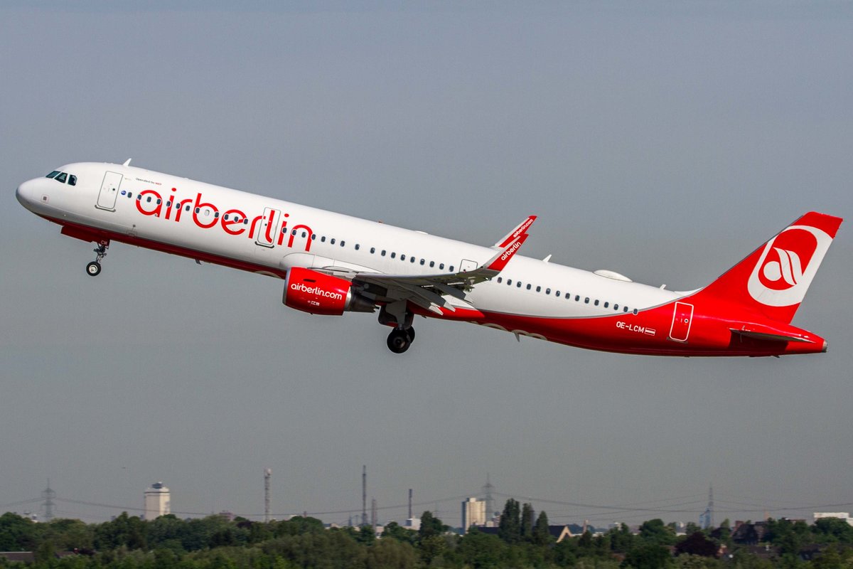 Niki (HG-NLY), OE-LCM, Airbus, A 321-211 sl (AB-Lkrg.), 17.05.2017, DUS-EDDL, Düsseldorf, Germany 