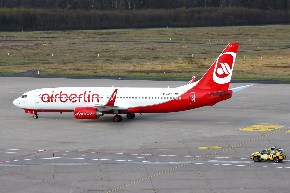 NIKI Luftfahrt GmbH (NLY), D-ABKM, Boeing B737-86J aus Teneriffa (TFS) kommend in Köln-Bonn (CGN/EDDK). Aufnahmedatum: 02.04.2017

    
