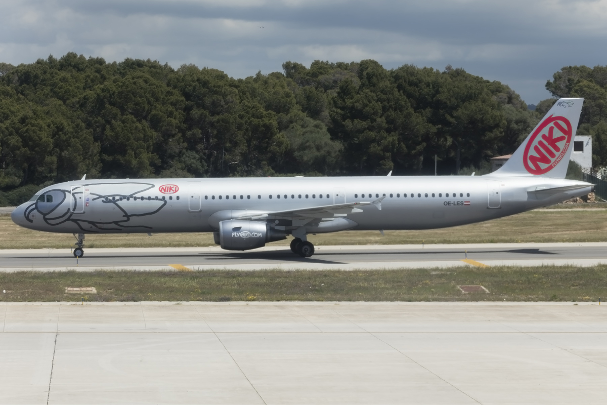 NIKI, OE-LES, Airbus, A321-211, 24.04.2016, PMI, Palma de Mallorca, Spain



