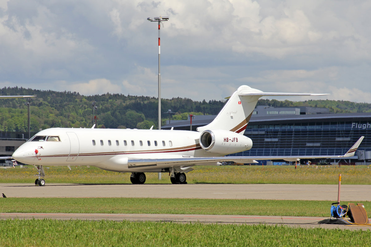 Nomad Aviation, HB-JFB, Bombardier Global 5000, 13.Mai 2017, ZRH Zürich, Switzerland.