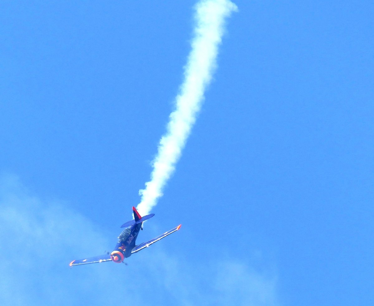 North American AT-6 Texan, D-FHGK über der Hahnweide (EDST) am 10.9.2016