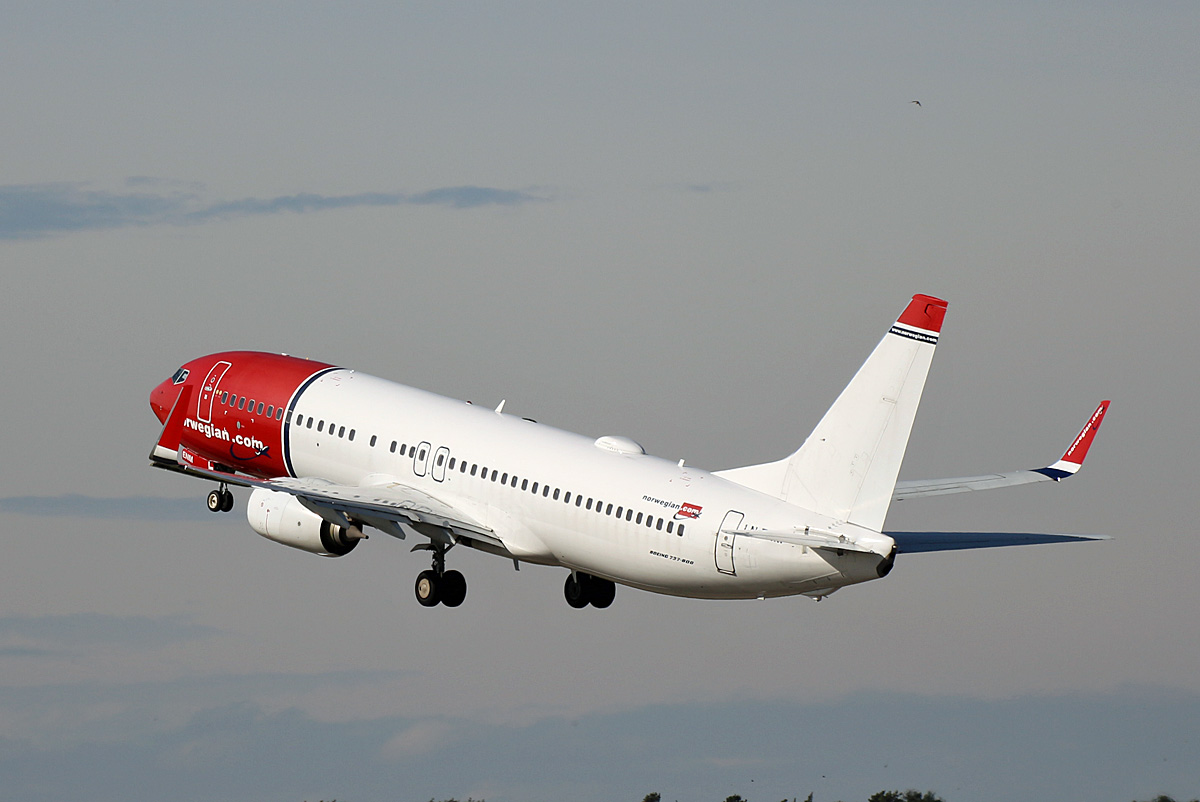Norwegian Air Shuttle, Boeing B 737-8JP, LN-ENM, BER, 02.10.2021