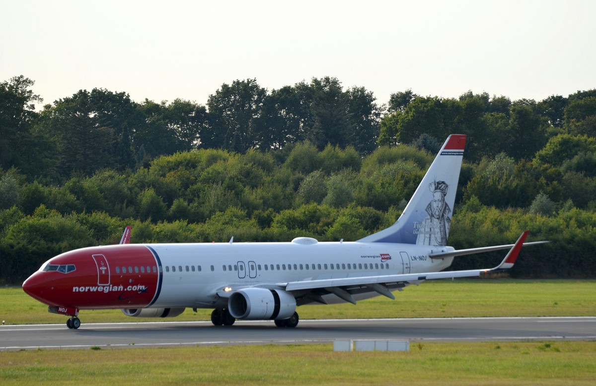 Norwegian Boeing 737-800 LN-NOJ in Hamburg Fuhlsbüttel aufgenommen am 28.08.14