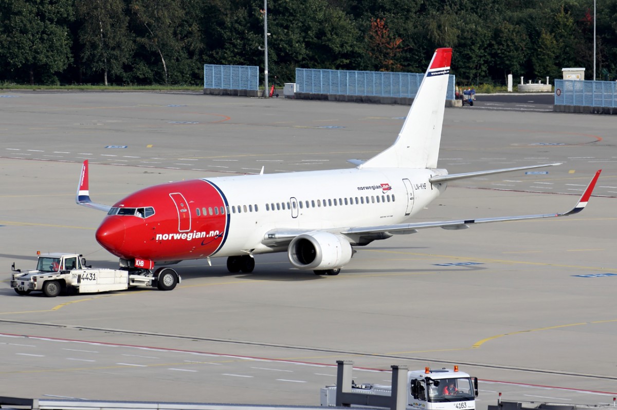 Norwegian LN-KHB beim push back in Köln/Bonn 28.9.2014