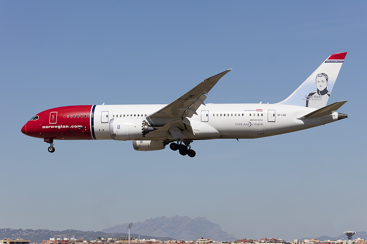 Norwegian, LN-LND, Boeing, B787-8 Dreamliner, 13.09.2017, BCN, Barcelona, Spain 




