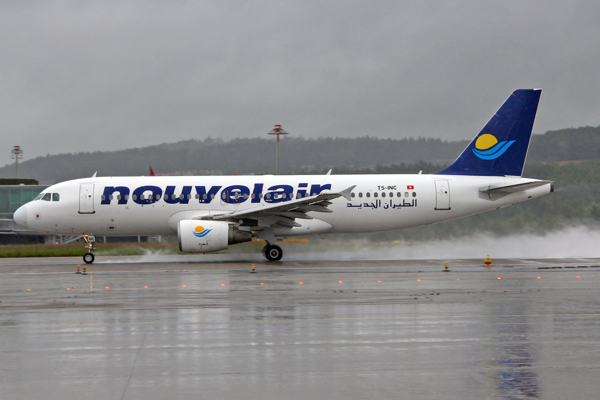 Nouvelair Tunisie, TS-INC, Airbus A320-214, msn: 1744, 01.Juni 2013, ZRH Zürich, Switzerland.