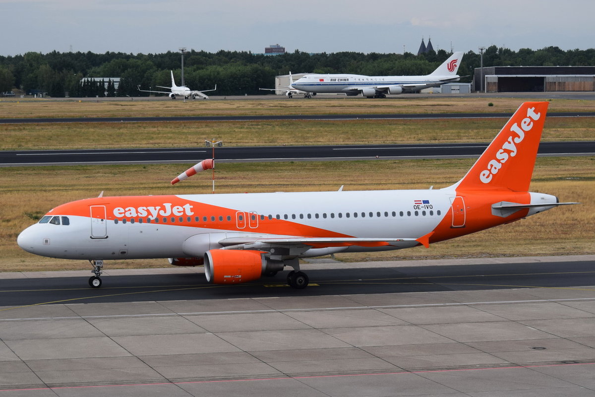 OE-IVO easyJet Europe Airbus A320-214  , TXL , 10.07.2018
