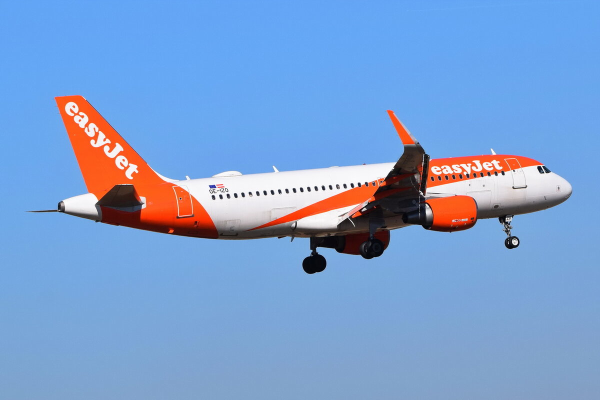 OE-IZO , easyJet Europe , Airbus A320-214(WL) , 13.03.2022 , Berlin-Brandenburg  Willy Brandt  , BER , 
