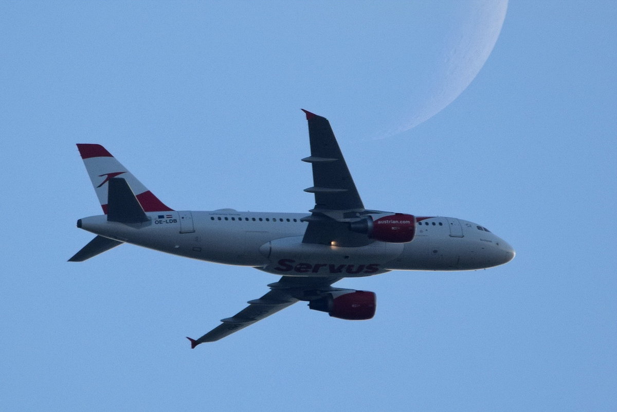 OE-LBD Austrian Airlines Airbus A321-211  , TXL , 13.07.2018