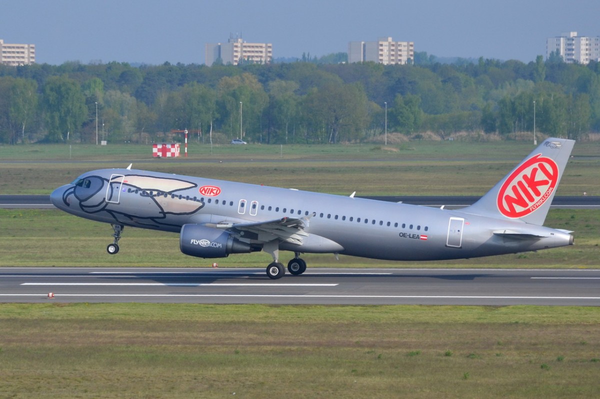 OE-LEA Niki Airbus A320-214  Start in Tegel 23.04.2014