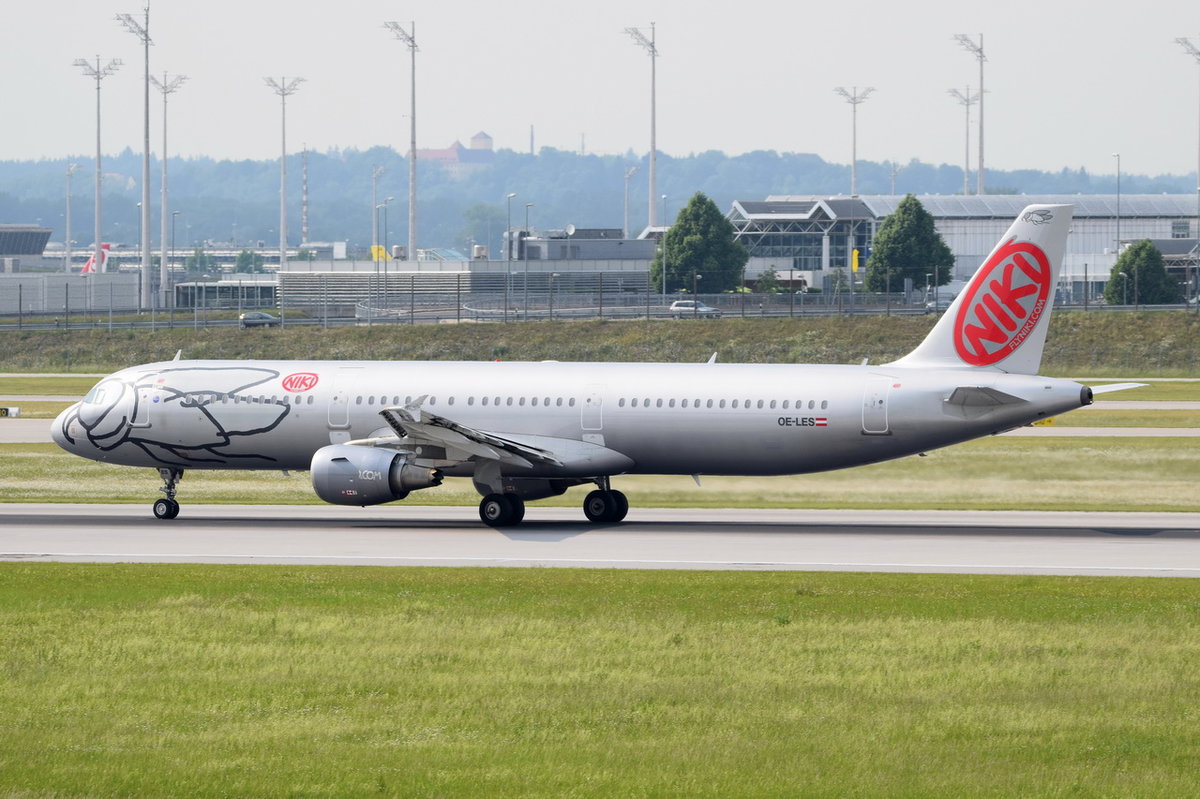 OE-LES Niki Airbus A321-211   , MUC , 02.06.2017