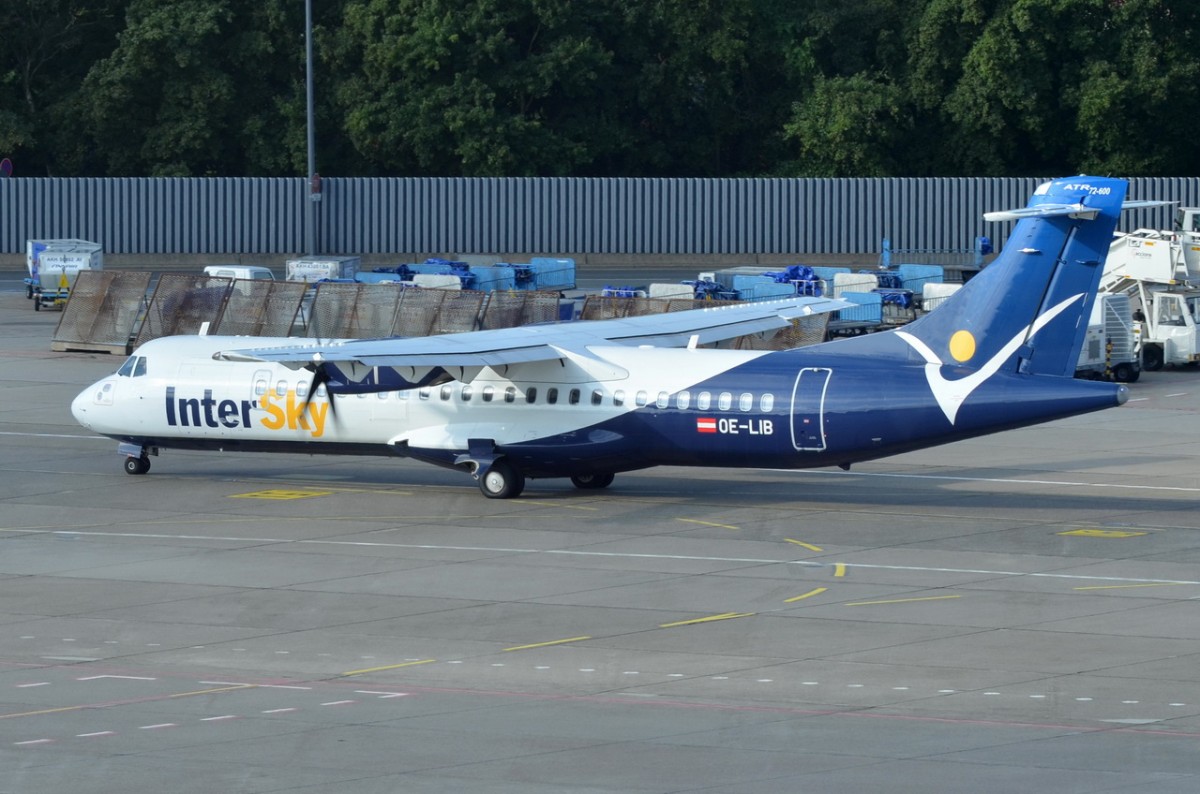 OE-LIB Intersky ATR 72-600 (72-212A)   am 28.07.2015 zum Gate in Tegel