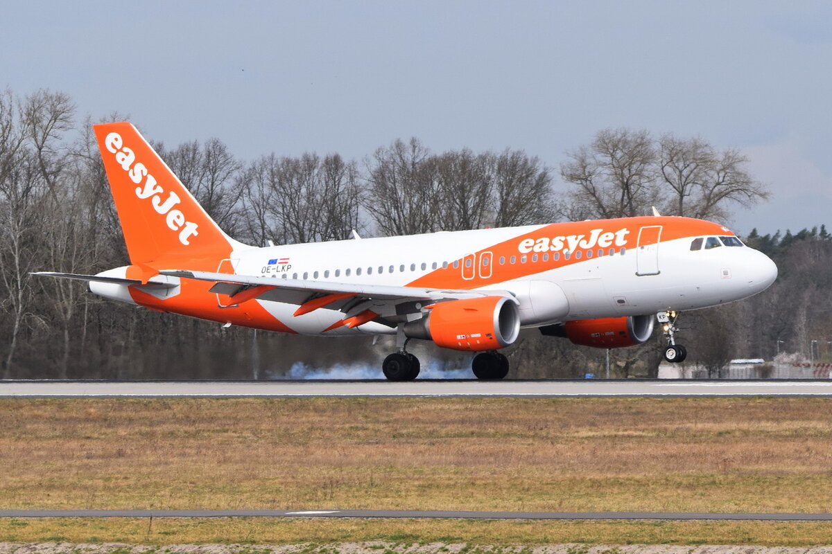 OE-LKP , easyJet Europe , Airbus A319-111 ,  Berlin-Brandenburg  Willy Brandt  , BER , 30.03.2022 , 