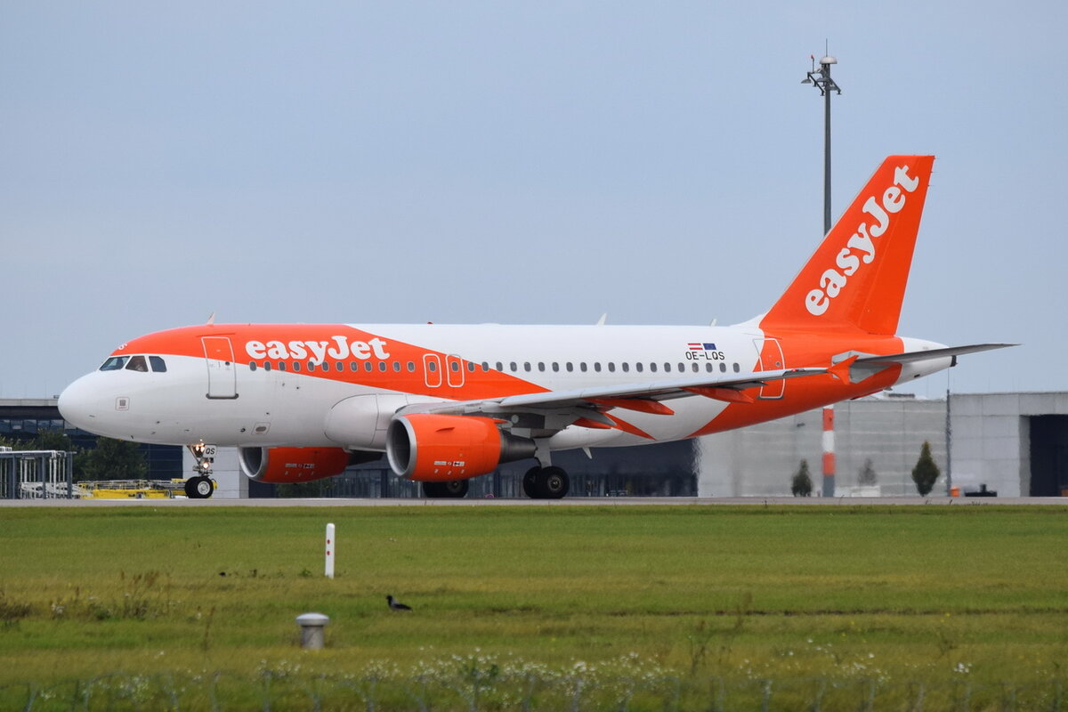 OE-LQS , easyJet Europe , Airbus A319-111 , 17.10.2021 , Berlin-Brandenburg  Willy Brandt  , BER , 