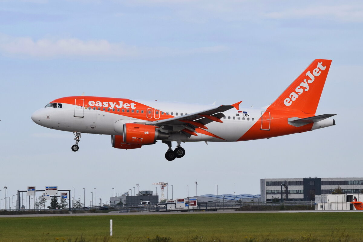 OE-LQW , easyJet Europe , Airbus A319-111 , 17.10.2021 , Berlin-Brandenburg  Willy Brandt  , BER , 
