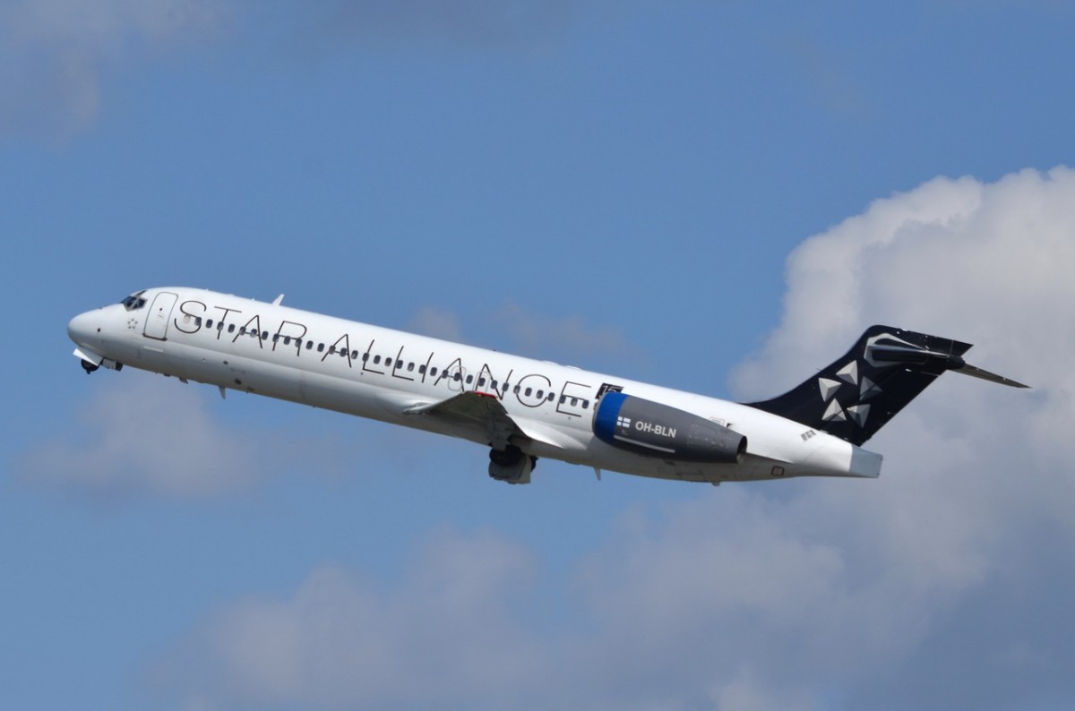 OH-BLN Blue1 Boeing 717-2K9  in Tegel gestartet  29.04.2015