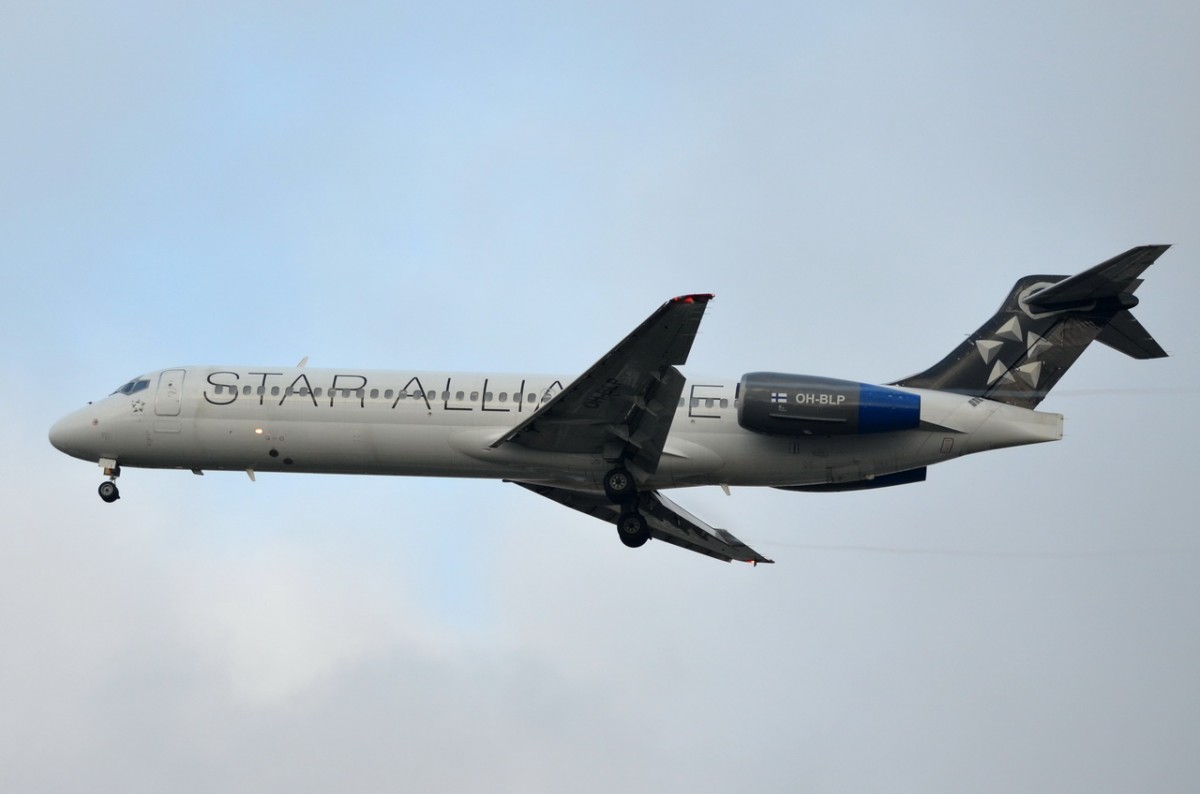 OH-BLP Blue1 Boeing 717-23S   am 21.11.2014 beim Anflug auf Tegel