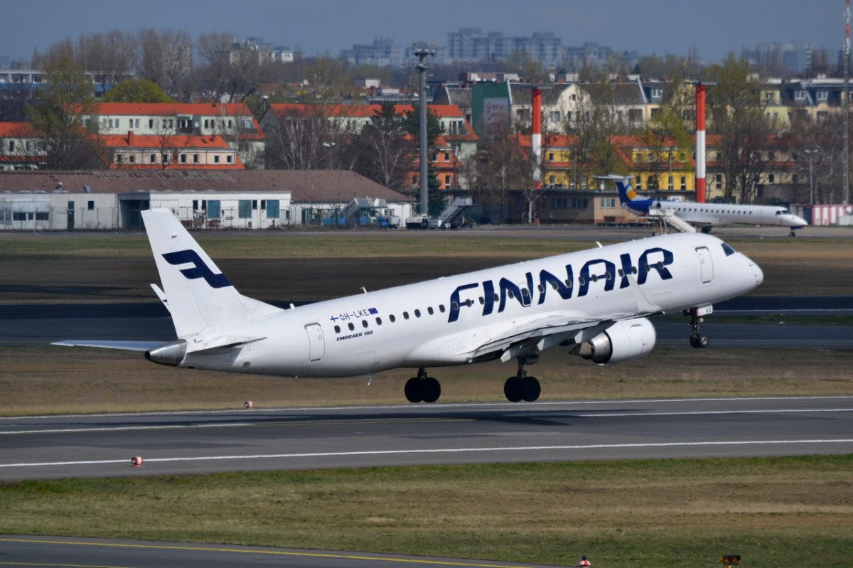 OH-LKE Finnair Embraer ERJ-190LR (ERJ-190-100 LR)   26.03.2014 in Tegel gestartet