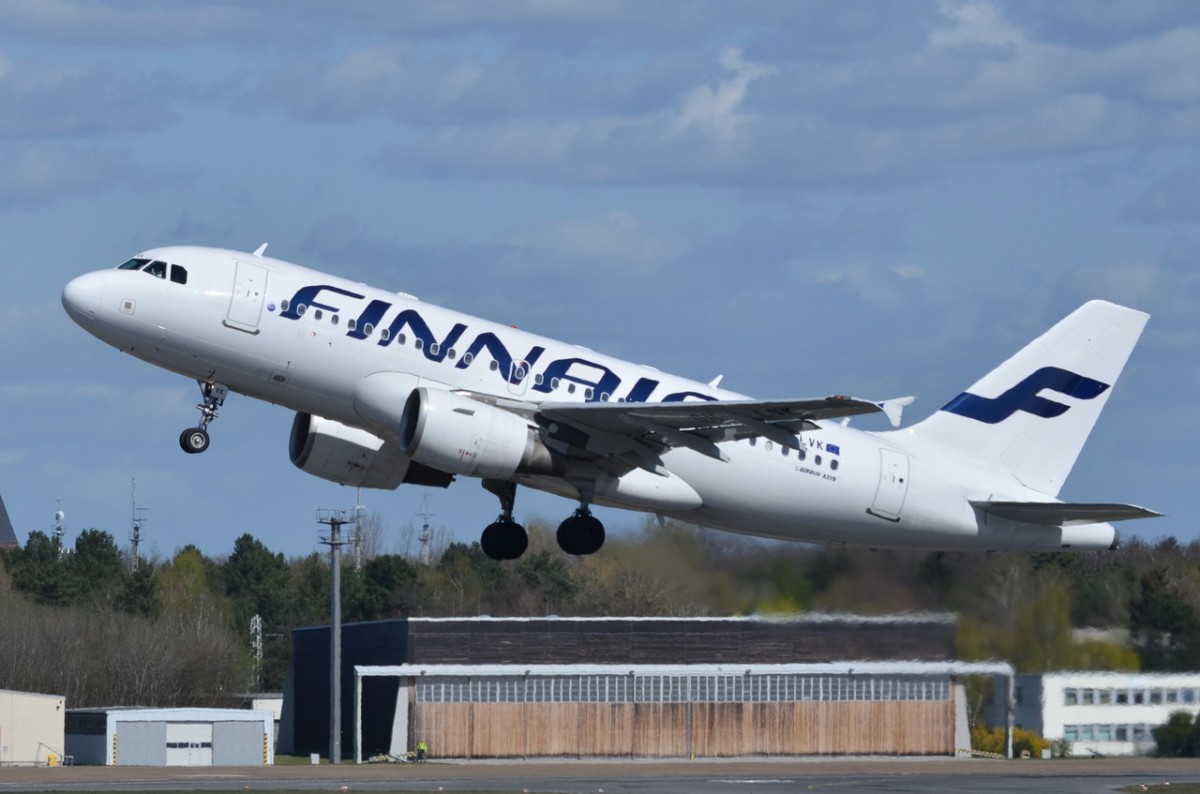OH-LVK Finnair Airbus A319-112  in Tegel am 16.04.2015 gestartet