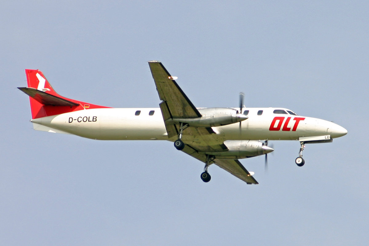 OLT-Ostfriesische Lufttransport, D-COLB, Fairchild SA227AC Mertro III, msn: AC-754B, 19.April 2006, ZRH Zürich, Switzerland.