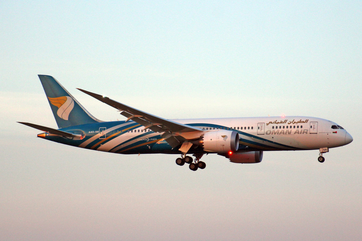 Oman Air, A4O-SB, Boeing 787-8, 25.März 2017, ZRH Zürich, Switzerland.