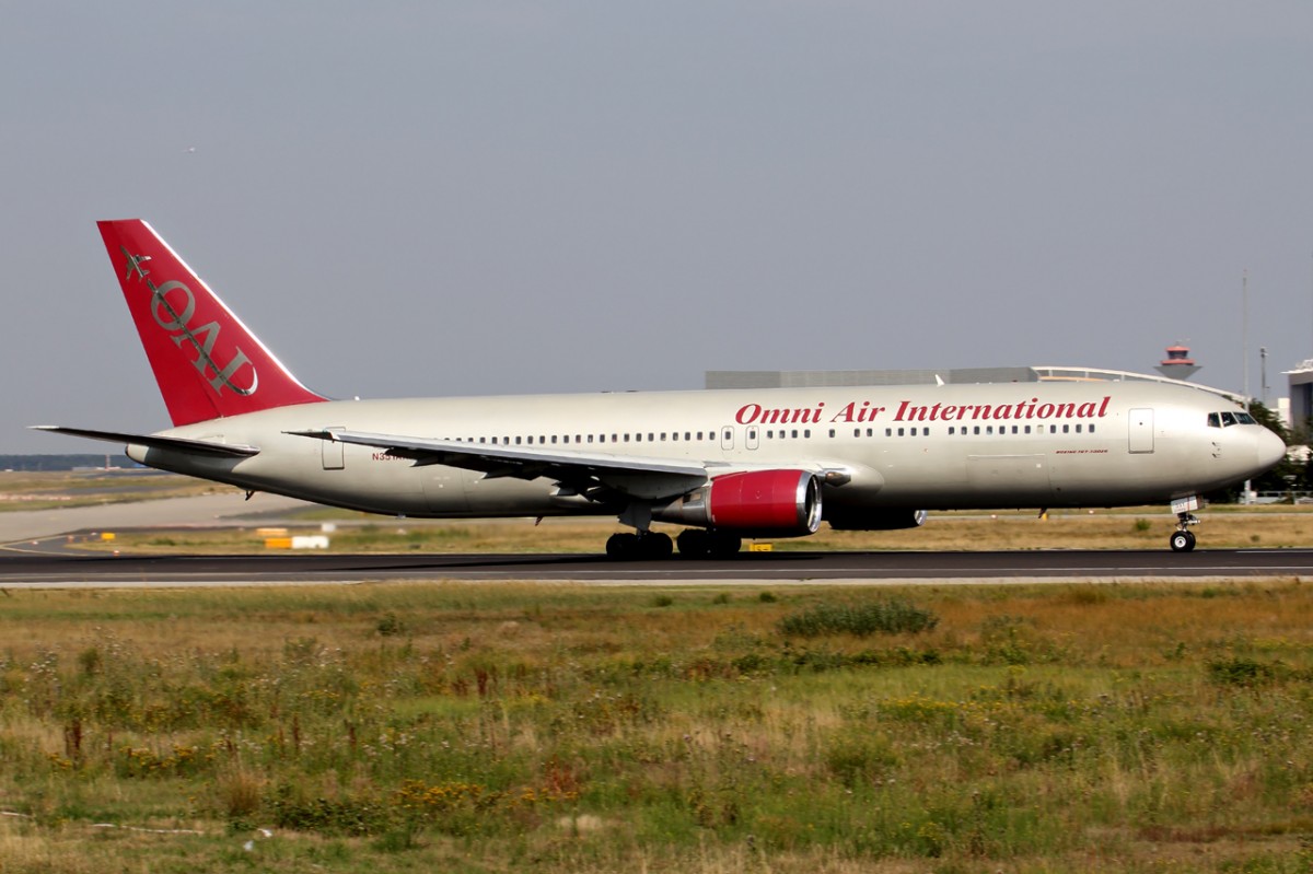 Omni Air N351AX zurzeit unterwegs für Condor beim Start in Frankfurt 19.7.2014