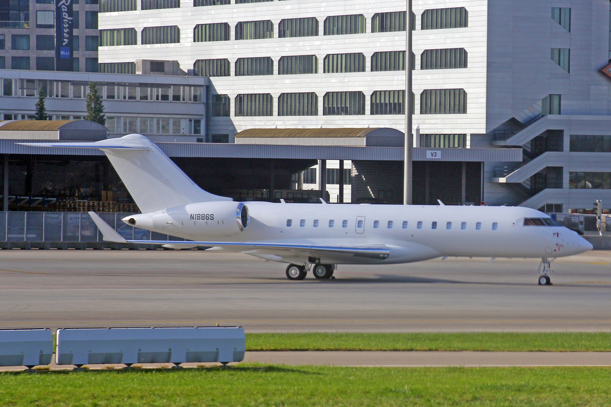 One Campus Drive Services, N1886S, Bombardier Global 6000, 5.Oktober 2017, ZRH Zürich, Switzerland.