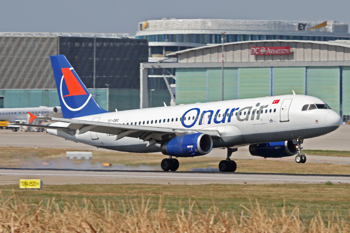 Onur Air (8Q-OHY), TC-OBO, Airbus, A 320-232, 10.09.2016, EDDS-STR, Stuttgart, Germany 