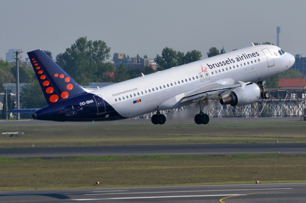 OO-SNA Brussels Airlines Airbus A320-214  gestartet in Tegel 25.04.2014