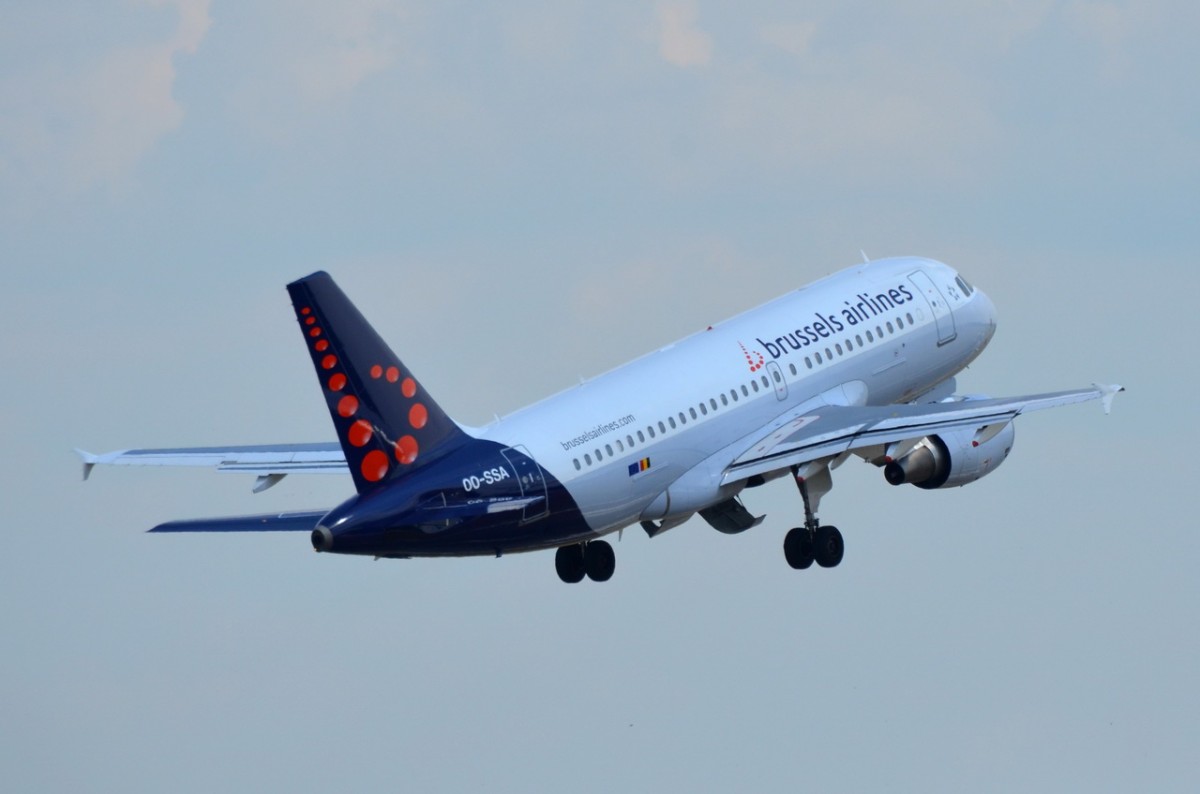 OO-SSA Brussels Airlines Airbus A319-111   in Tegel gestartet 27.06.2014