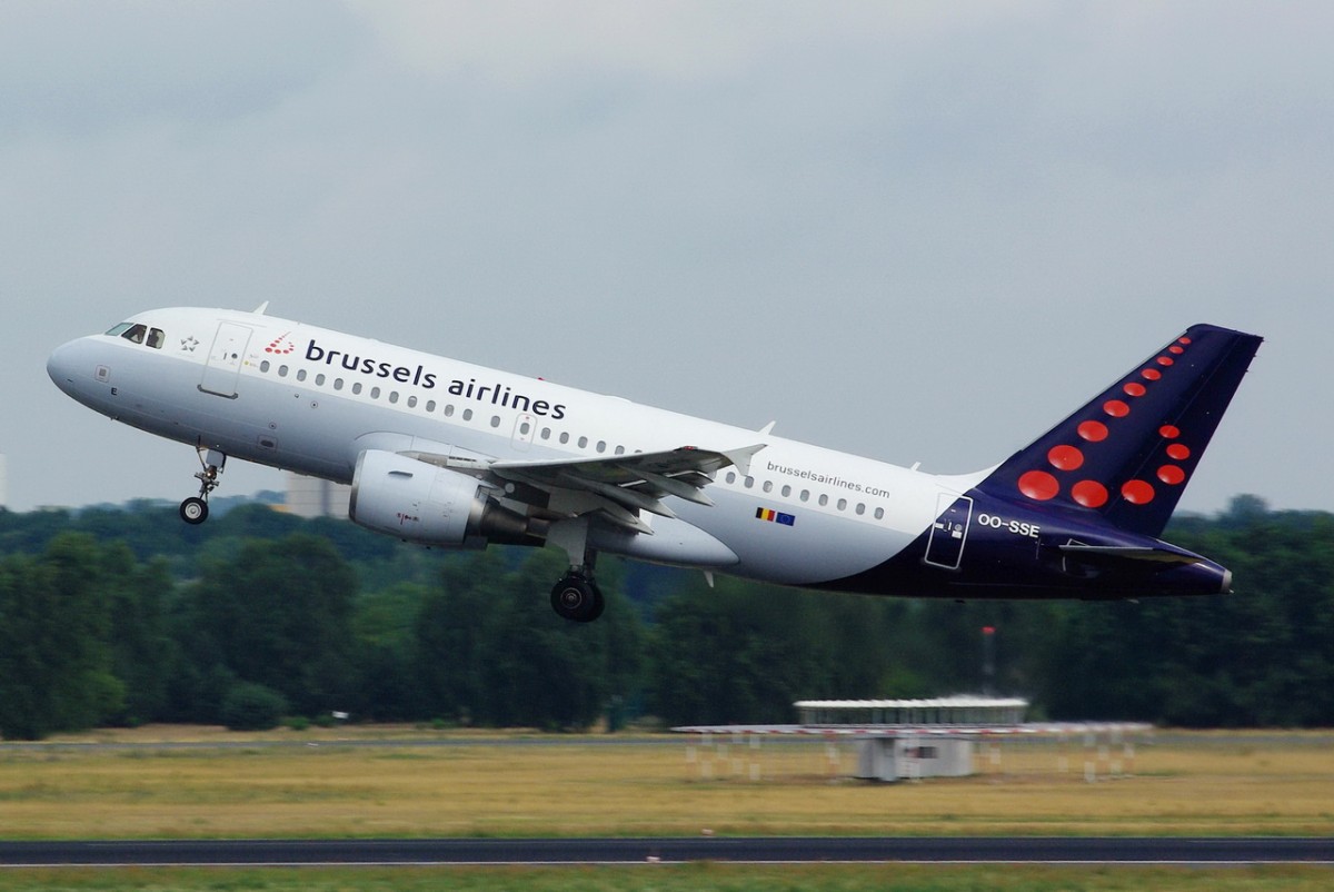 OO-SSE Brussels Airlines Airbus A319-111   gestartet am 08.07.2015 in Tegel