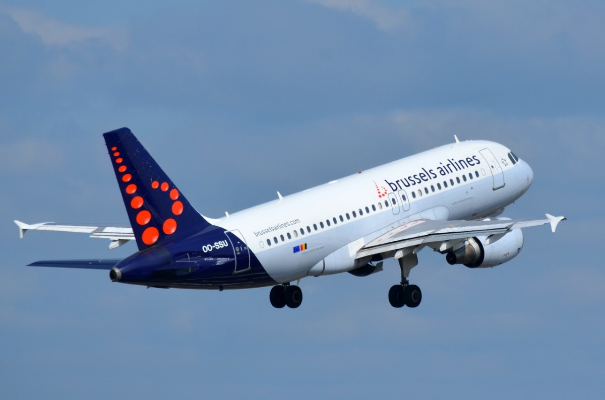 OO-SSU Brussels Airlines Airbus A319-111    in Tegel am 03.09.2014 gestartet