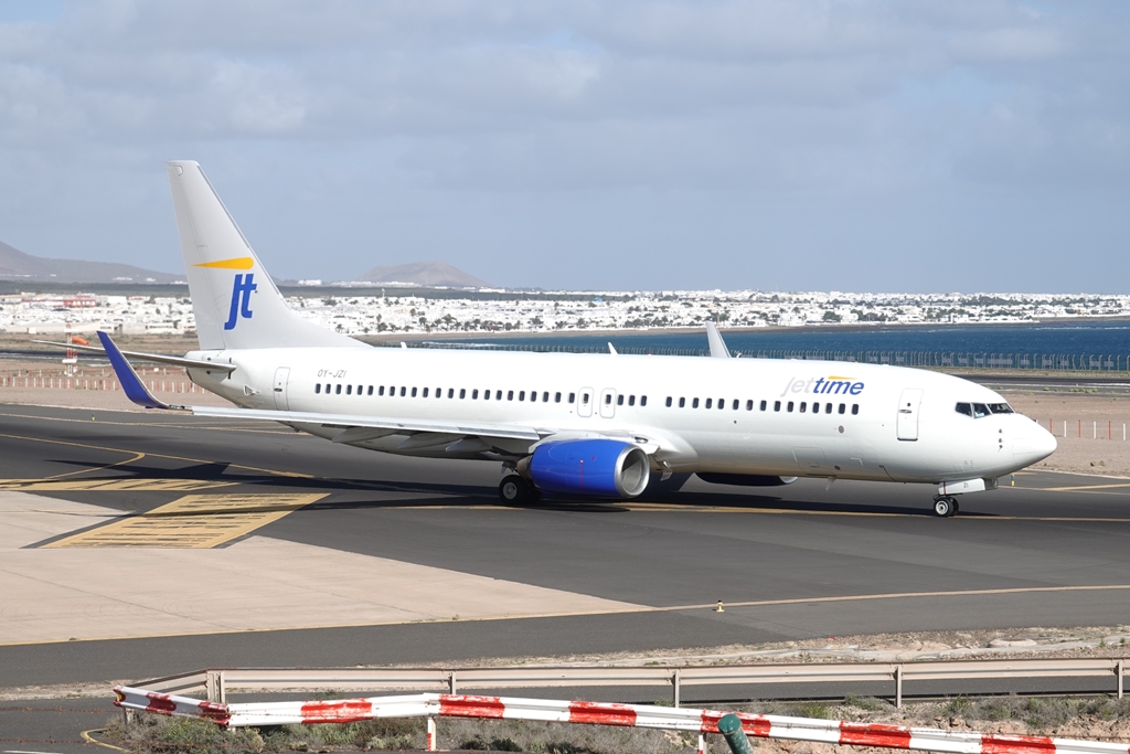 OY-JZI / Boeing 737-83N / Jet Time / ACE / 14.12.2018