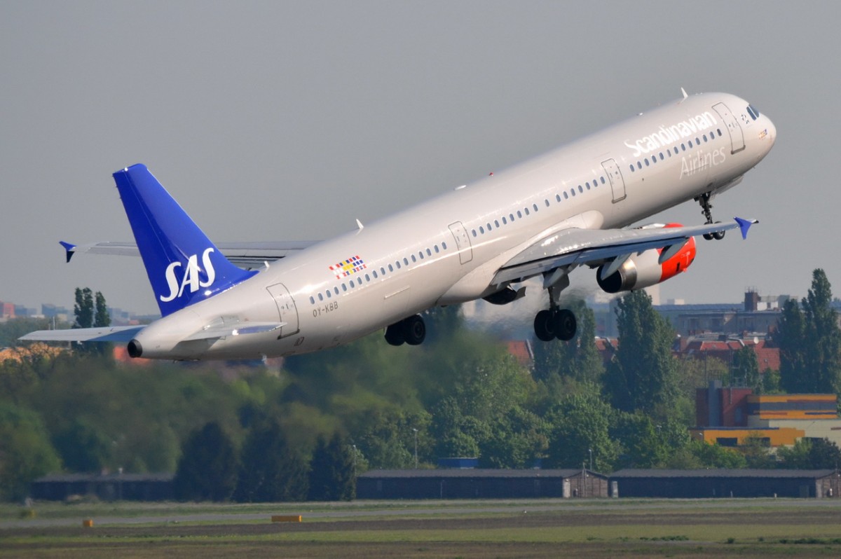 OY-KBB SAS Scandinavian Airlines Airbus A321-232    gestartet in Tegel 25.04.2014