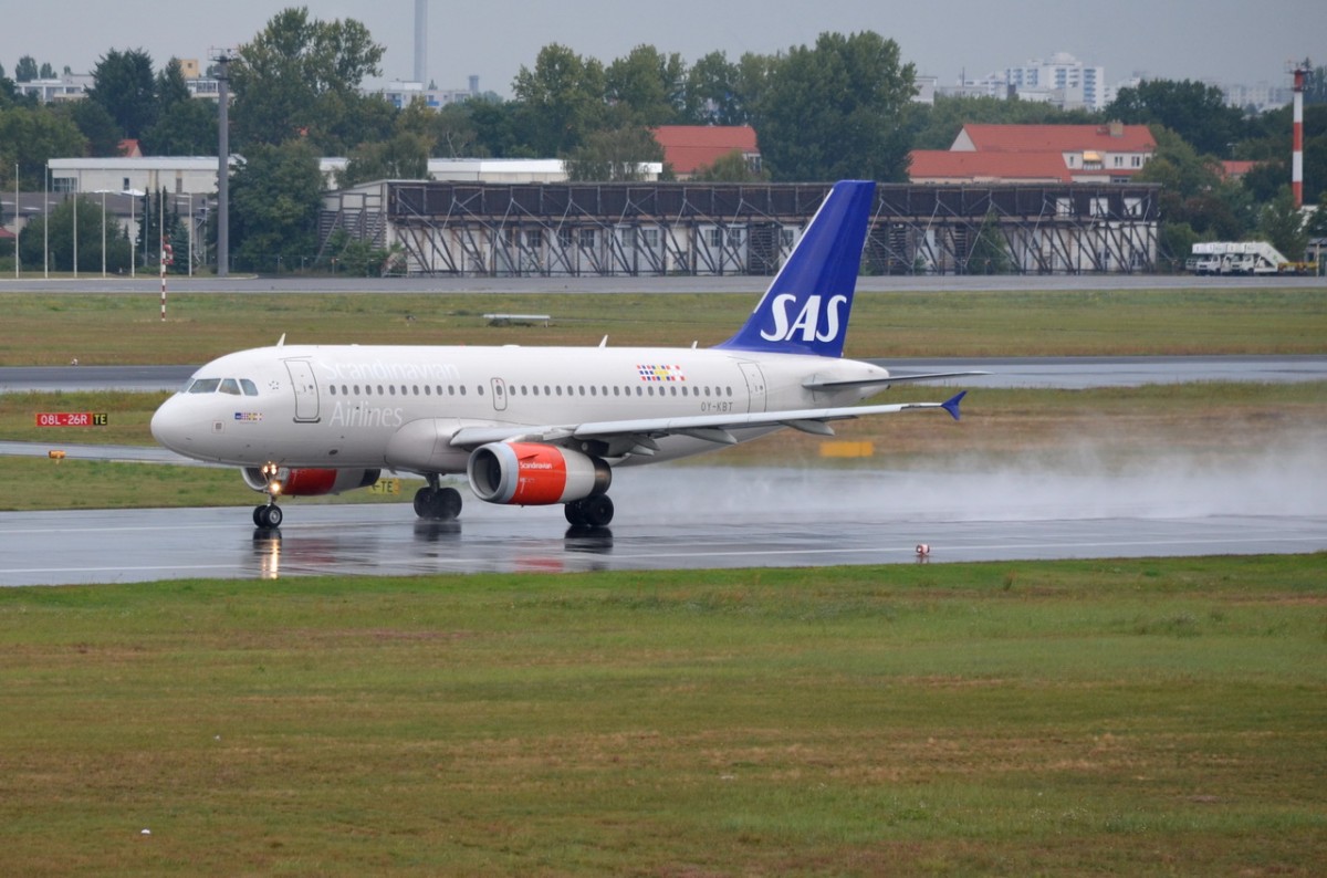 OY-KBT SAS Scandinavian Airlines Airbus A319-131   gestartet am 21.08.2014 in Tegel