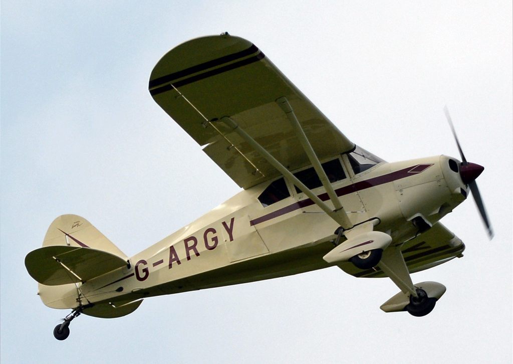 PA-22 Tri-Pacer G-ARGY beim Start am Flugplatz Wershofen - 07.09.2014