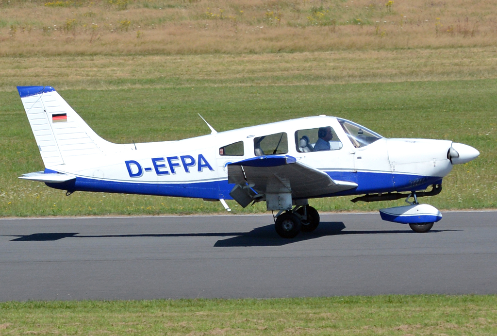 PA 28-181 Archer II, D-EFPA in EDKB - 17.08.2016