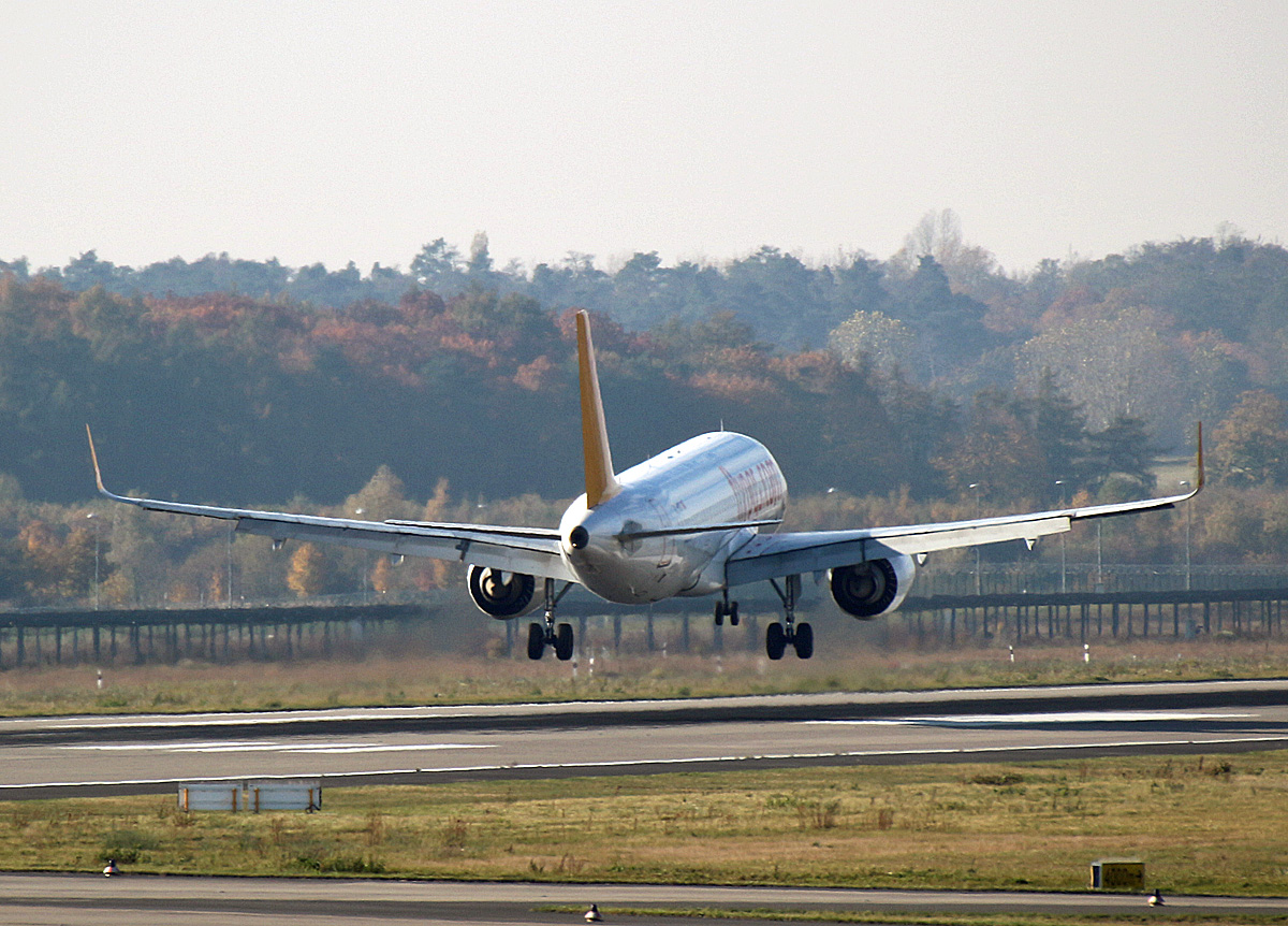 Pegasus, Airbus A 320-251N, TC-NBS, BER, 31.10.2021