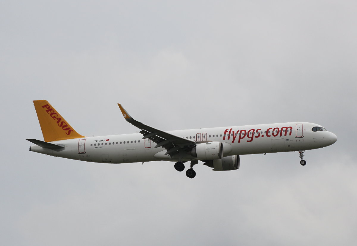 Pegasus, Airbus A 321-251NX, TC-RBD, BER, 09.06.2026