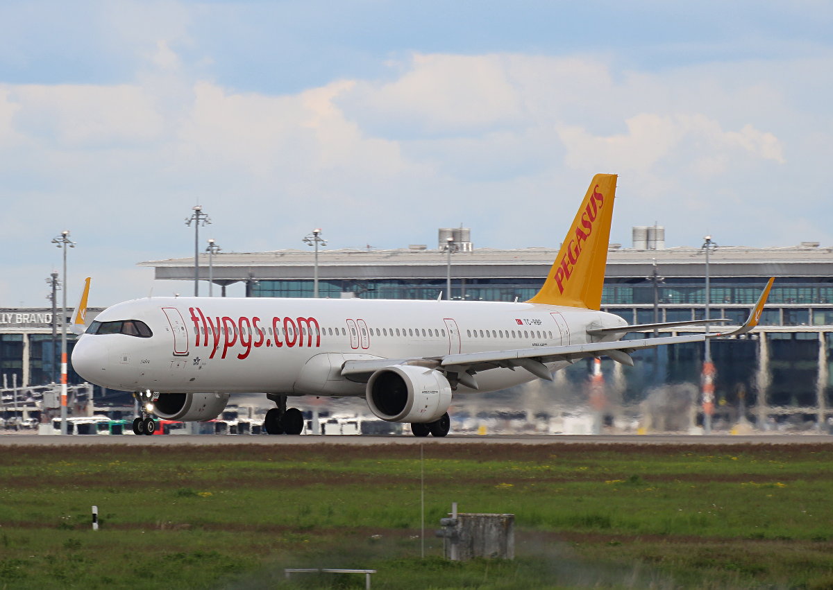 Pegasus, Airbus A 321-251NX, TC-RBP, BER, 15.05.2026
